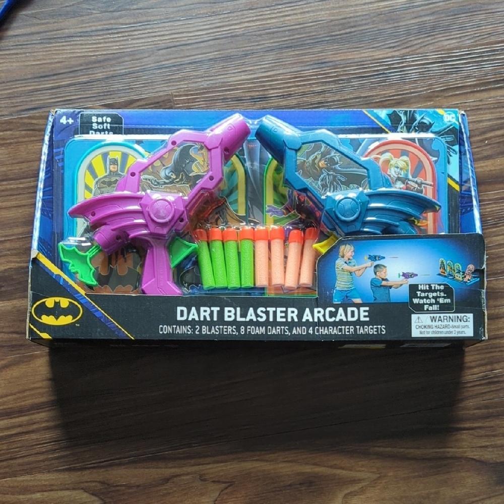 Batman Pink and Blue Action Figures Playset